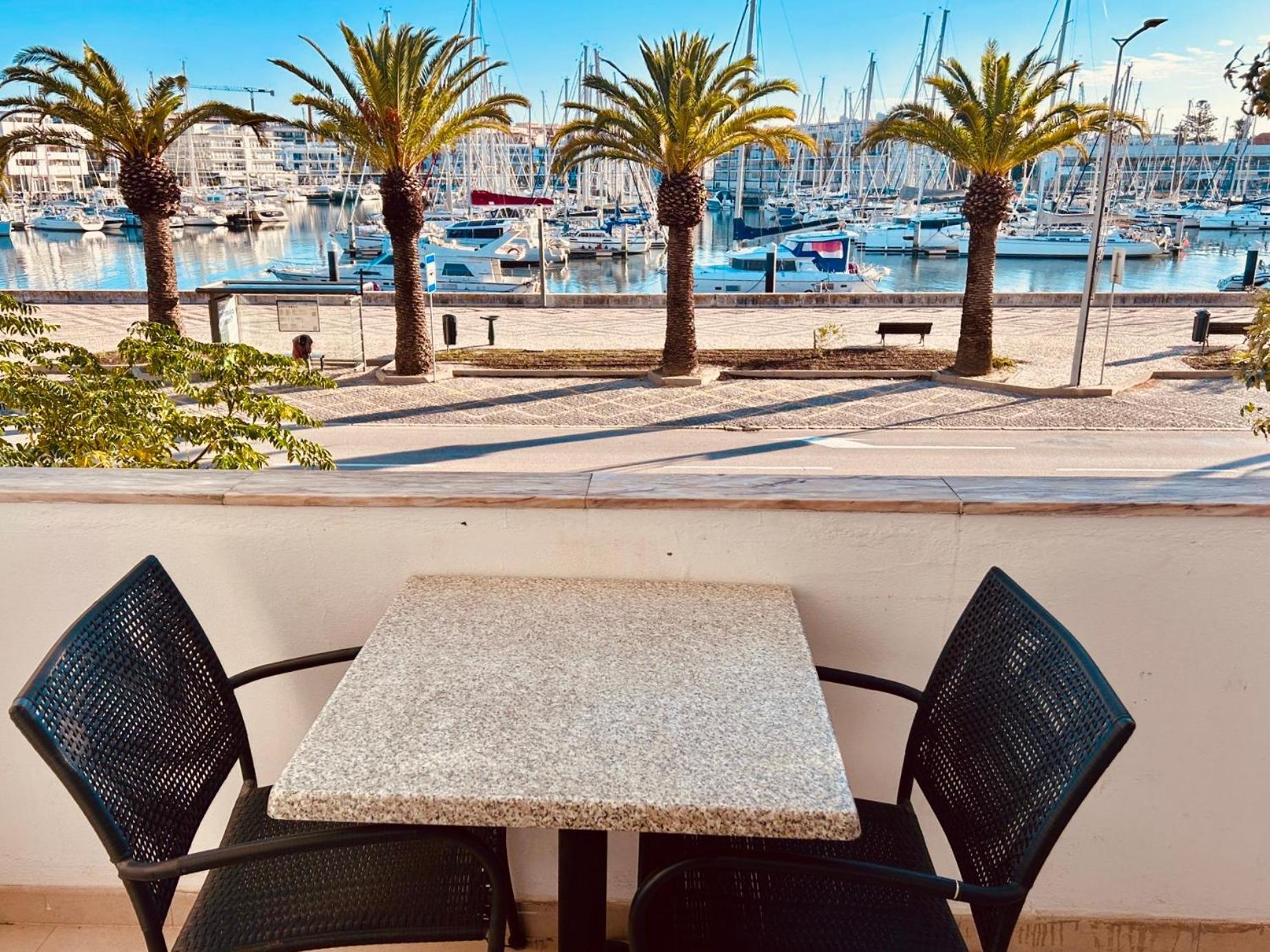 Lagos Marina View Apartment Near Beaches And Shops Экстерьер фото